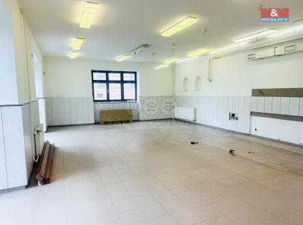 IMG_0094.jpeg | Pronájem - obchodní prostor, 110 m²