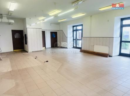 IMG_0098.jpeg | Pronájem - obchodní prostor, 110 m²