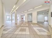 Pronájem - obchodní prostor, 520 m²
