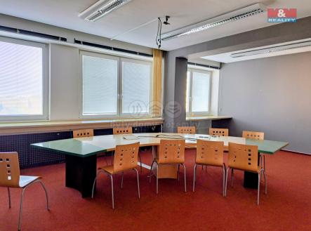 Slav. 5 patro 1.jpg | Pronájem - kanceláře, 288 m²