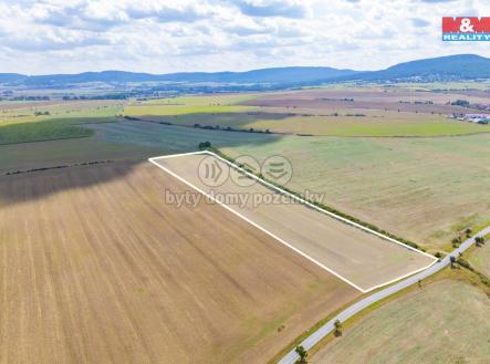 fffac376-b553-4aad-925b-52706594dd0d.jpg | Prodej - pozemek, zemědělská půda, 41 242 m²