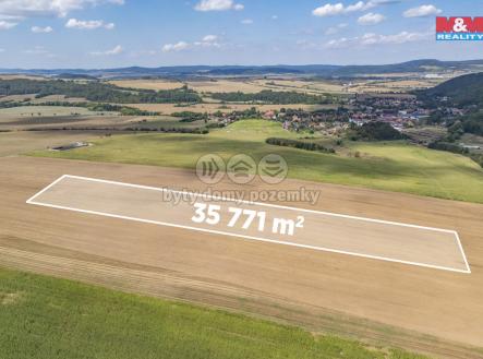 206ff0e9-c52d-44b2-b8d7-7f868a0dd68e.jpg | Prodej - pozemek, zemědělská půda, 35 771 m²