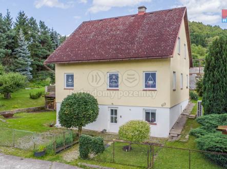 pohled na dům | Prodej - dům/vila, 251 m²