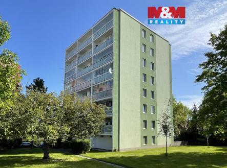 Pohled na dům | Prodej bytu, 3+1, 74 m²