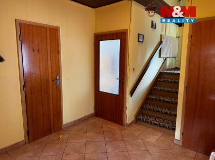 hala a schodiště | Prodej - dům/vila, 192 m²
