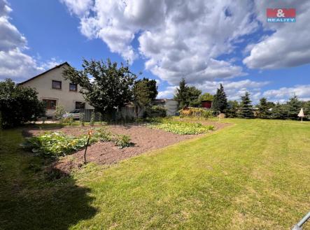 Pohled pozemek 1 | Prodej - pozemek, zahrada, 550 m²