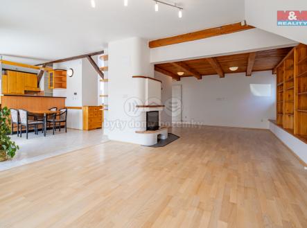 OBÝVACÍ POKOJ + KK | Prodej bytu, 4+kk, 142 m²