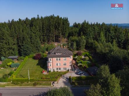 Dům | Prodej - dům/vila, 330 m²