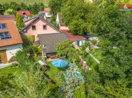 Pohled od zahrady | Prodej - dům/vila, 121 m²