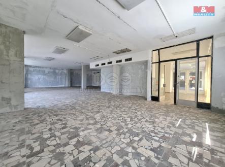 20250804_154832.jpg | Pronájem - obchodní prostor, 828 m²
