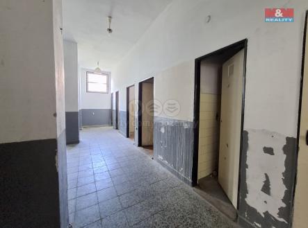 20250804_154633.jpg | Pronájem - obchodní prostor, 828 m²