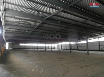724422_7.jpg | Pronájem - skladovací prostor, 2 750 m²