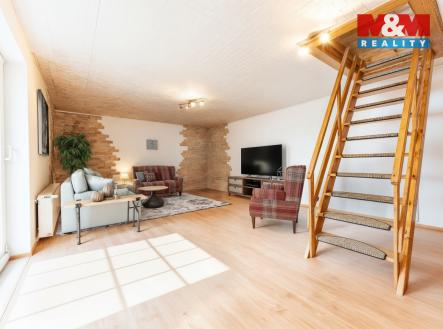 RD_Kladno_Vinaricka_obyvak_24-010-23_18_14.jpg | Prodej - dům/vila, 187 m²
