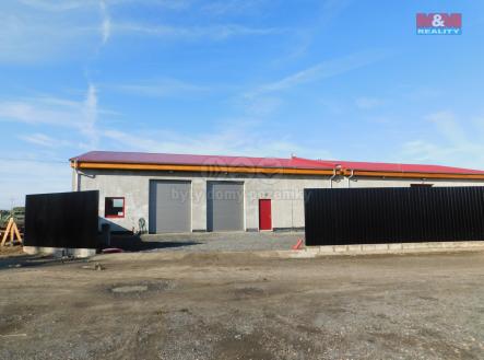 Hala z ulice čelně.jpg | Pronájem - výrobní prostor, 323 m²