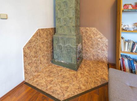 Kachlová kamna | Prodej - dům/vila, 180 m²