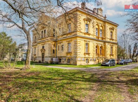 . | Prodej - dům/vila, 630 m²