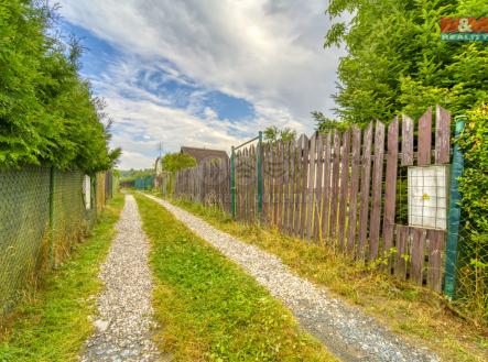 1_DSC01523_1.jpg | Prodej - pozemek, zahrada, 418 m²