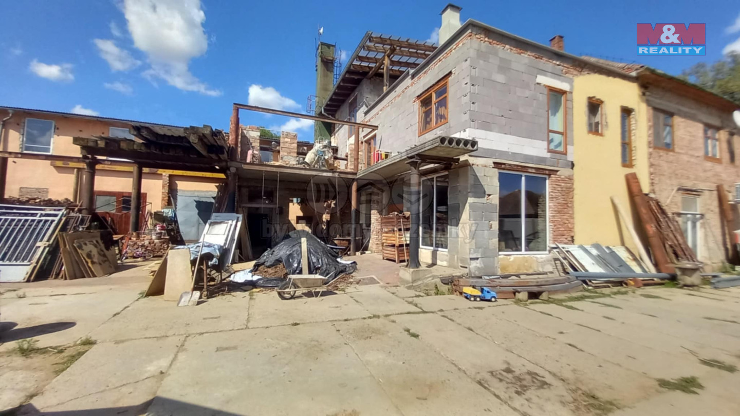 WhatsApp Image 2025-08-22 at 11.45.22 (3).jpeg