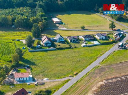 DJI_20250828085748_0142_D kopie.jpg | Prodej - pozemek pro bydlení, 1 032 m²