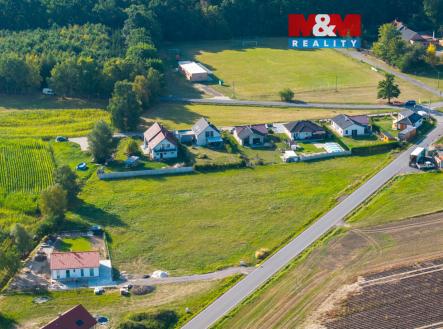 DJI_20250828085748_0142_D kopie.jpg | Prodej - pozemek pro bydlení, 1 032 m²