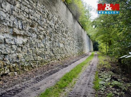 image_83DD38DB-F6E9-449F-BB8C-73F771492FE7_1757793735.jpeg | Prodej - pozemek, zemědělská půda, 5 882 m²