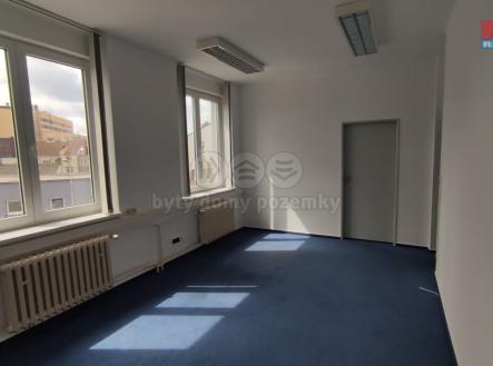 7342aa76-bf06-4ebf-a5e1-a10b9f95879a.jpg | Pronájem - kanceláře, 40 m²