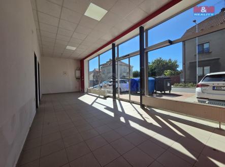 20250904_114434.jpg | Pronájem - obchodní prostor, 114 m²