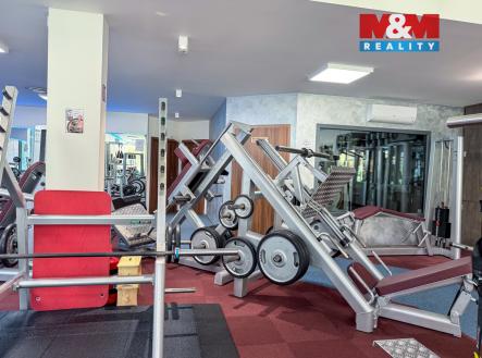 Záběr na  plochu | Prodej - obchodní prostor, 276 m²