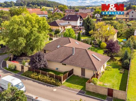 RODINY DUM PORICI NAD SAZAVOU DRON.jpg | Prodej - dům/vila, 160 m²