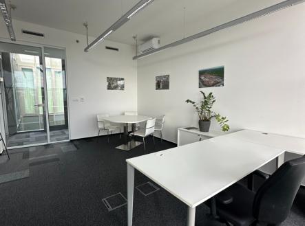 IMG_7188.jpg | Pronájem - kanceláře, 171 m²