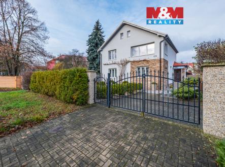 dům | Prodej - dům/vila, 246 m²