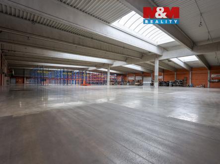 IMG_2204.jpg | Pronájem - skladovací prostor, 2 700 m²