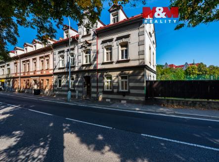 Dům | Prodej - dům/vila, 261 m²