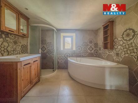 koupelna v patře | Prodej - dům/vila, 200 m²