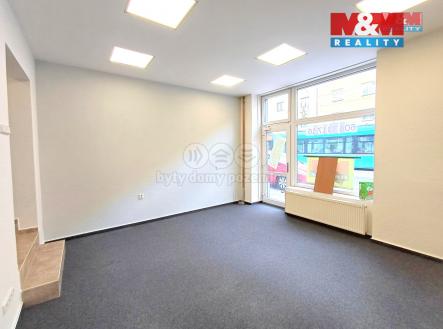 FA - první výloha.jpg | Pronájem - obchodní prostor, 40 m²