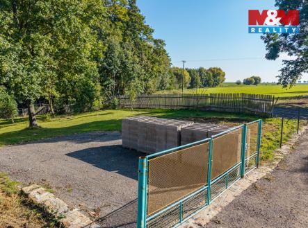 přední část pozemku | Prodej - pozemek pro bydlení, 1 022 m²