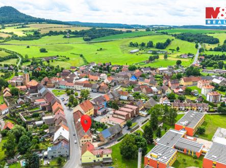 okolí domu | Prodej - dům/vila, 254 m²