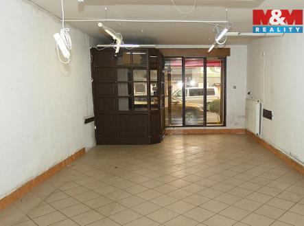 P1060043.jpg | Pronájem - obchodní prostor, 201 m²