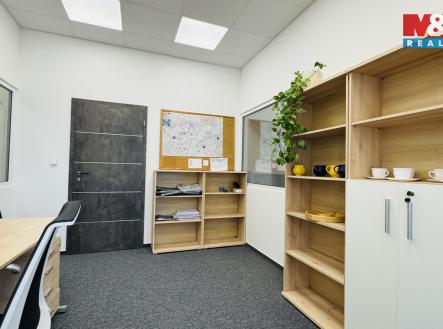 IMG_6855.jpg | Prodej - kanceláře, 179 m²