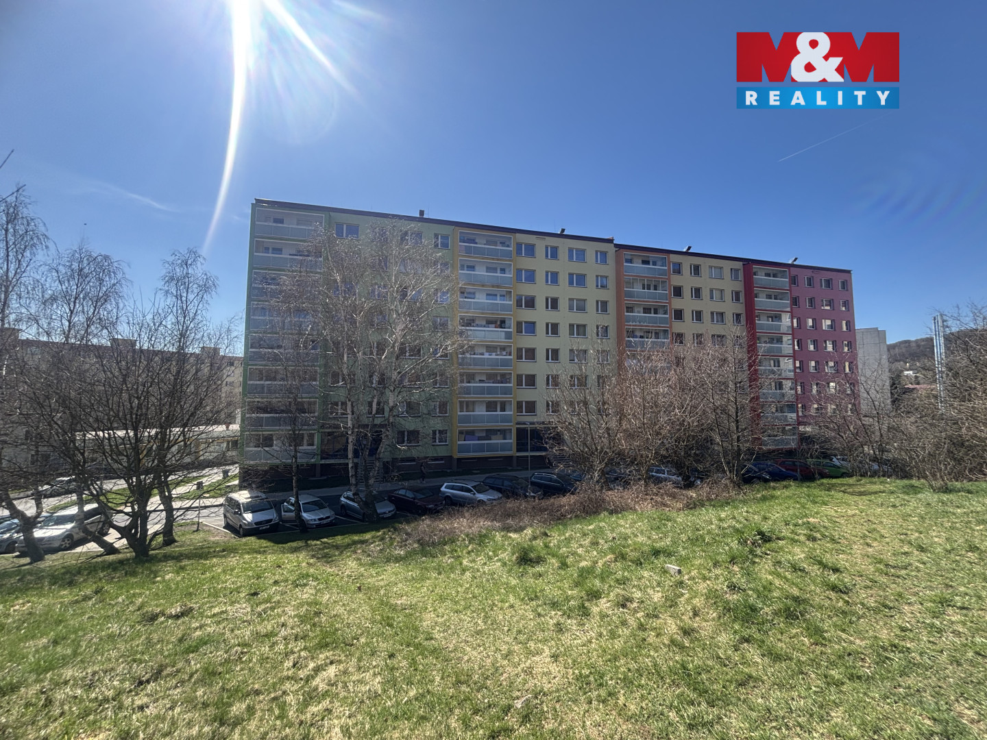 Pohled na panelový dům