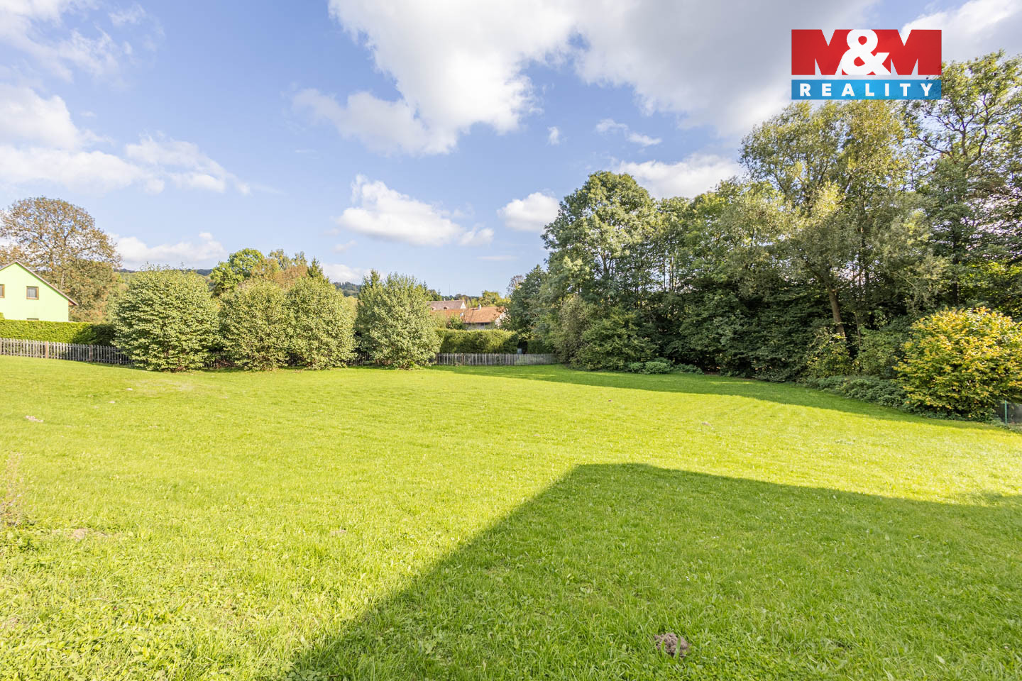 Pohled na pozemek