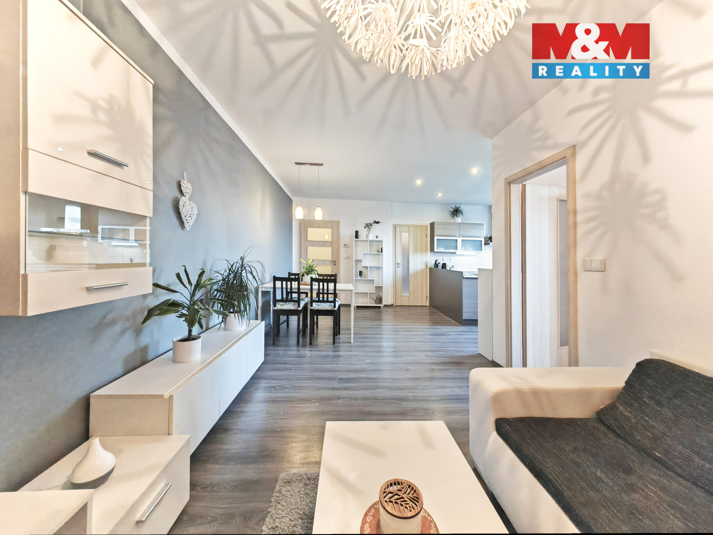 obývací pokoj + KK