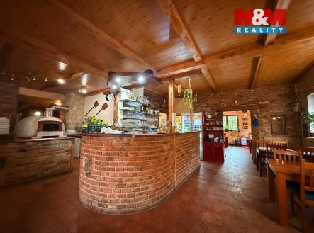 Bar  | Pronájem - hotel, 636 m²