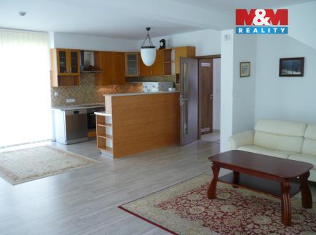 P1050635.jpg | Pronájem - dům/vila, 200 m²