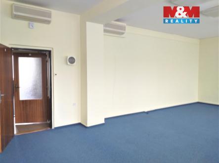 Malachtová 1.jpg | Pronájem - kanceláře, 30 m²