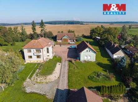 Pohled na dům  | Prodej - dům/vila, 236 m²