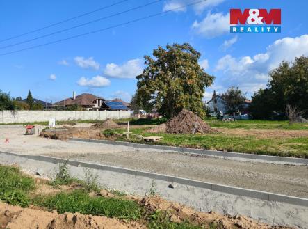 říjen 2025 2.jpg | Prodej - pozemek pro bydlení, 992 m²