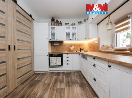 823341d9-c138-4692-adcd-0ba97c04fbc4.jpg | Prodej - dům/vila, 100 m²