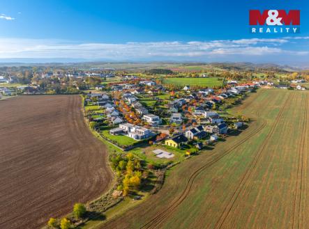 Realitní fotografie - Vysoký Újezd - Filip Švarc - 23.jpg | Prodej - pozemek pro bydlení, 1 233 m²