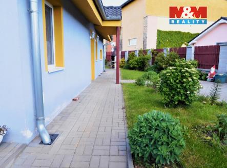 vchod do domu | Prodej - dům/vila, 80 m²